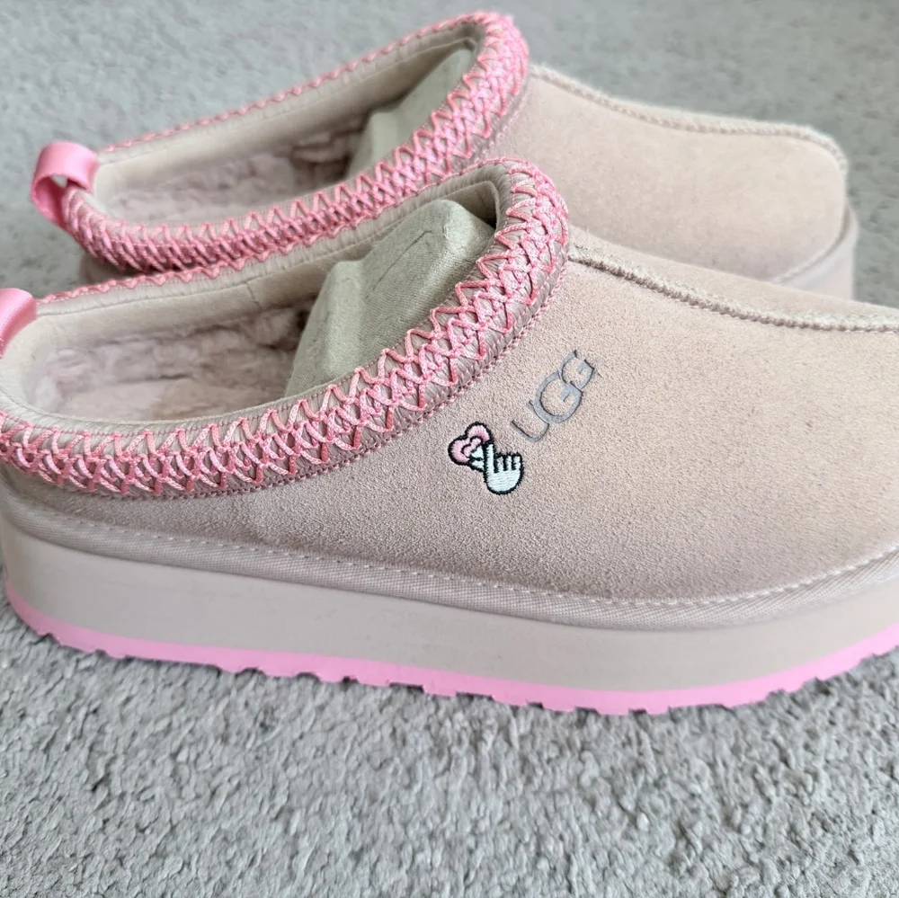 UGG Light Pink Platform Slip-On Clog - Picture 1 of 4